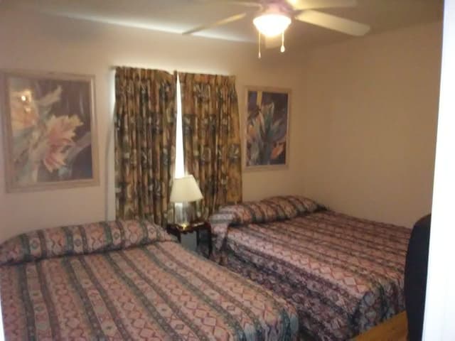 Suite, 2 Queen Beds