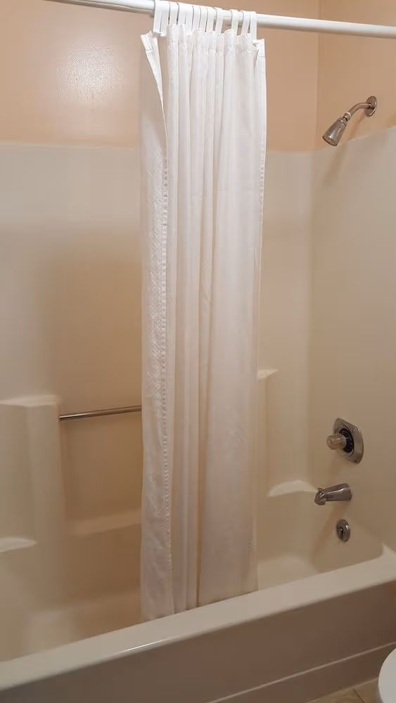 Deluxe Room, 1 King Bed