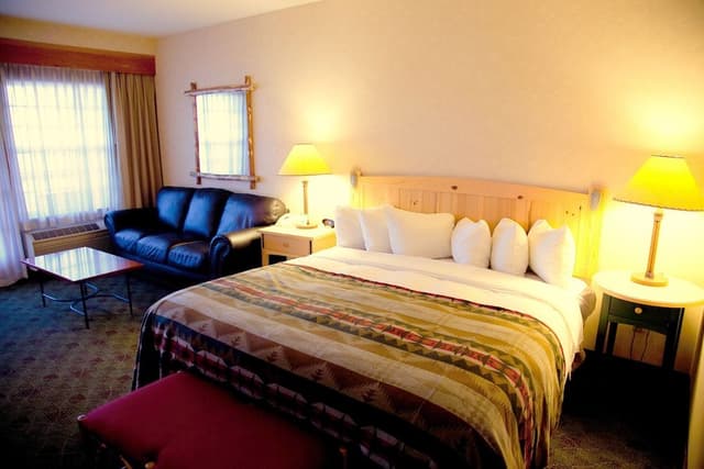 Deluxe Room, 1 King Bed