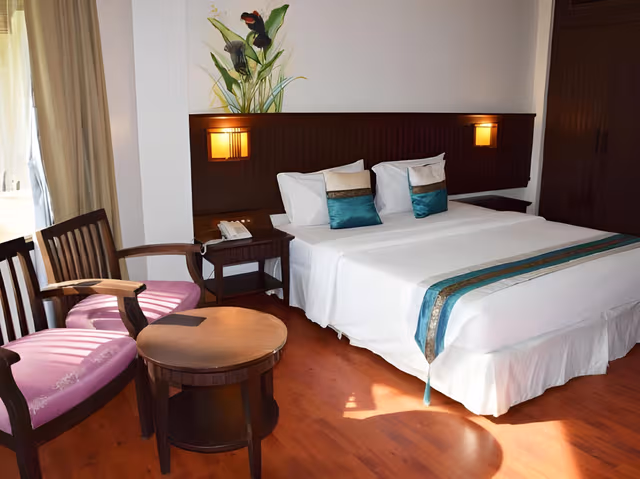 Superior Room with Garden View