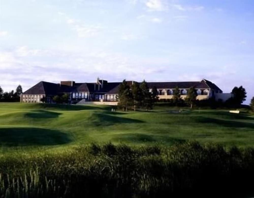 Lone Tree Golf Club And Hotel2