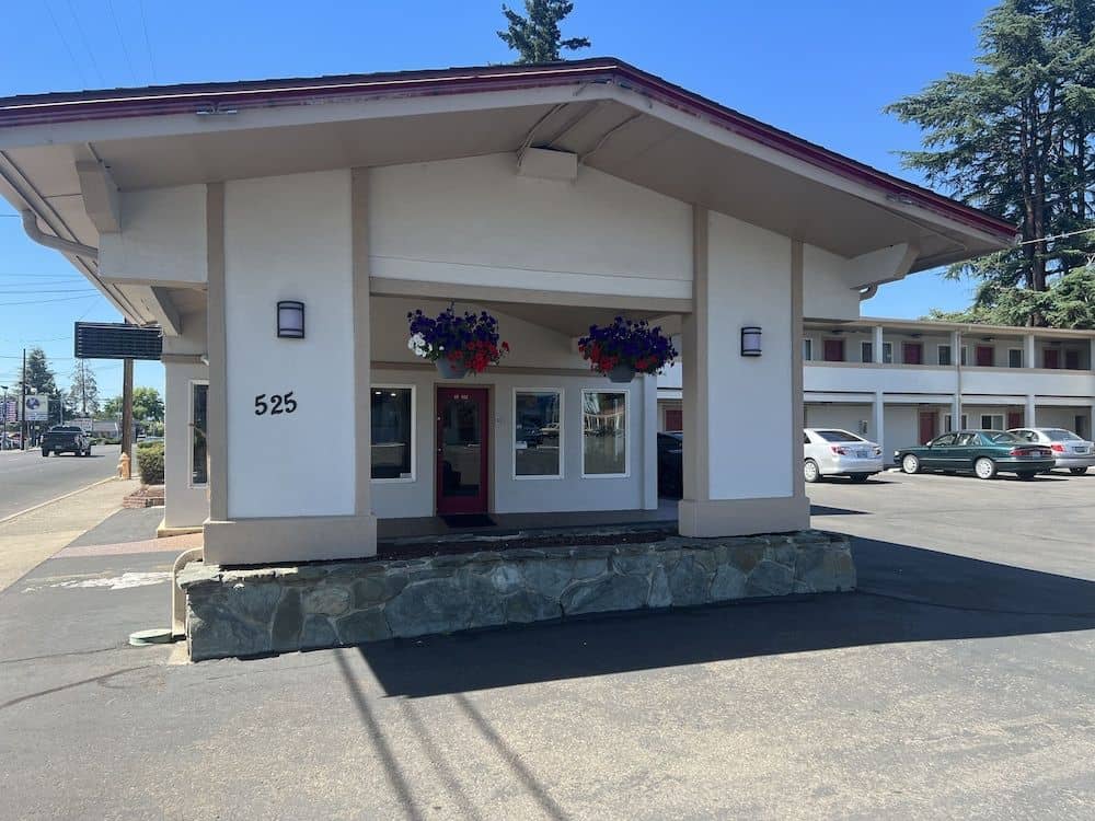 Red Carpet Inn Medford Red Carpet Inn Medford
