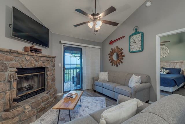 Basic Condo, 2 Bedrooms, 2 Bathrooms