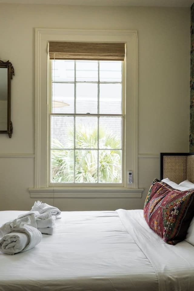 Elite Room