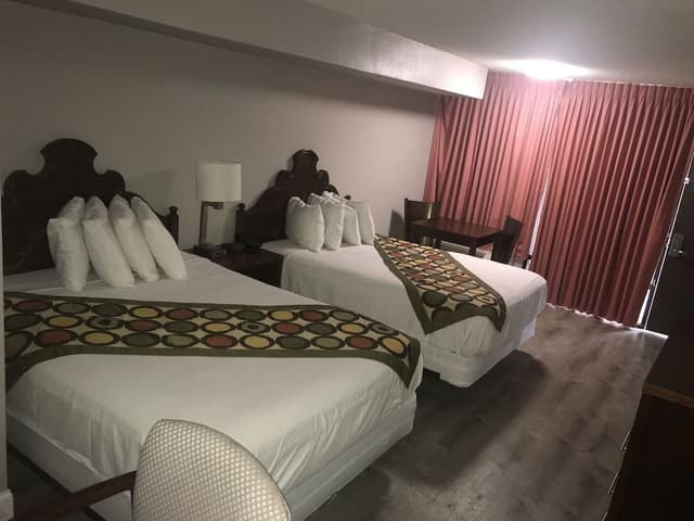 Standard Room, 2 Queen Beds
