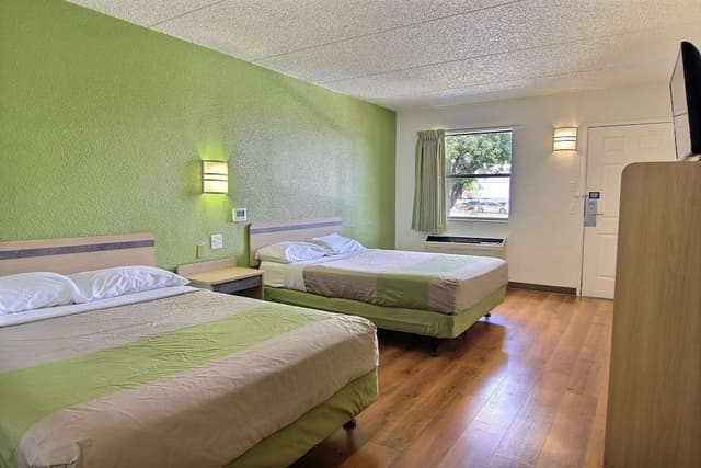 Deluxe Room, 2 Queen Beds, Accessible, Non Smoking