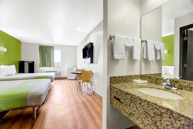 Deluxe Room, 2 Queen Beds, Non Smoking, Refrigerator & Microwave