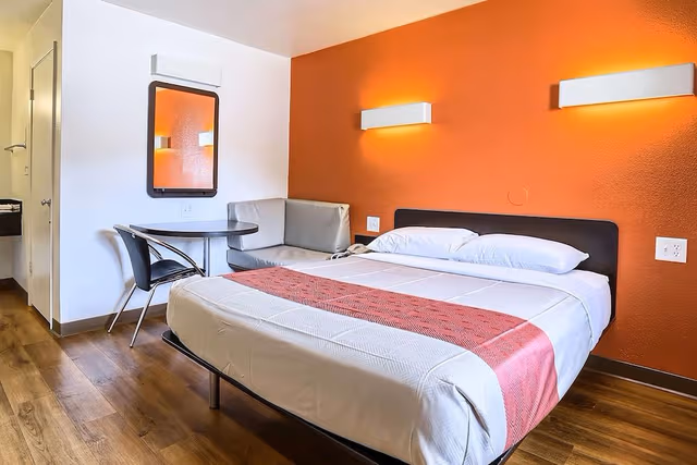 Room, 1 Queen Bed, Non Smoking