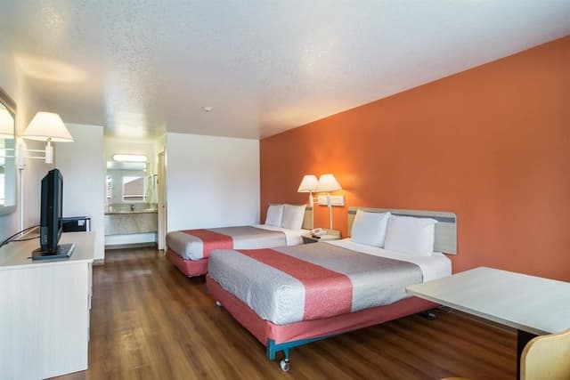 Standard Room, 2 Queen Beds, Non Smoking