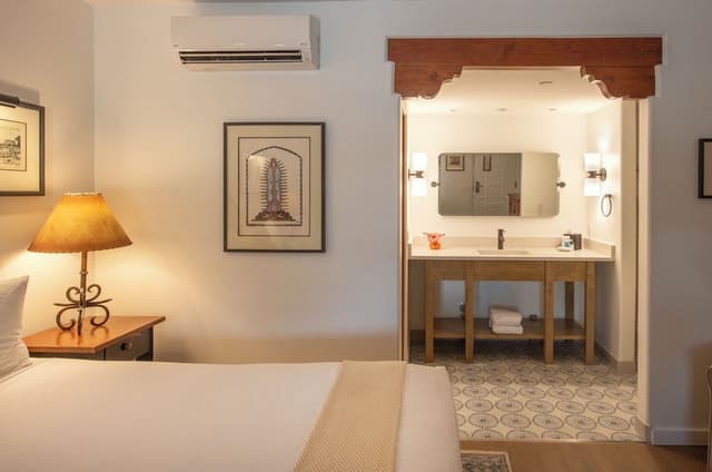 Classic Room, 1 Queen Bed