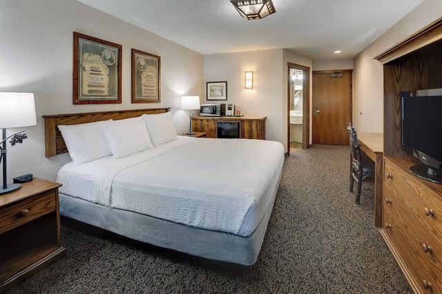 Deluxe Room, 1 King Bed