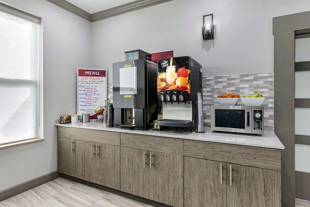 BEST WESTERN PLUS First Coast Inn & Suites3