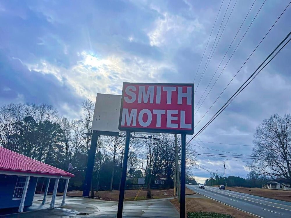 Smith Motel1