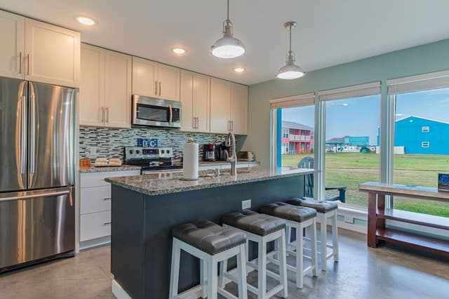 Condo, 3 Bedrooms, Beach View