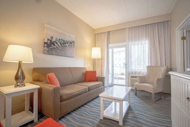 Signature Suite