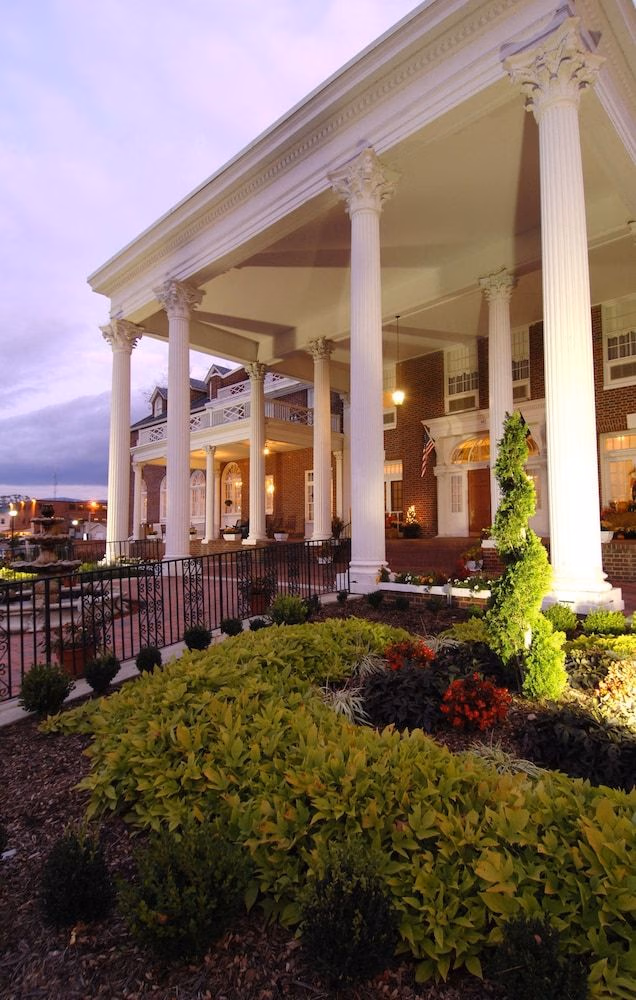 Mimslyn Inn Historic Hotels Of America3