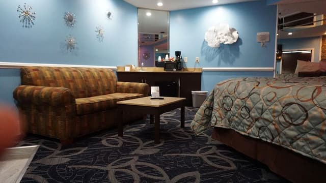 Honeymoon Suite, Non Smoking