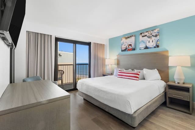 Mariner Ocean View Deluxe Three Bedroom Condo