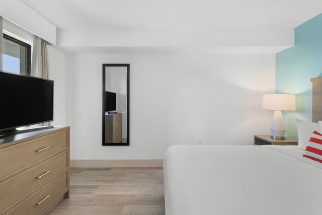 Mariner Ocean View Deluxe Three Bedroom Condo