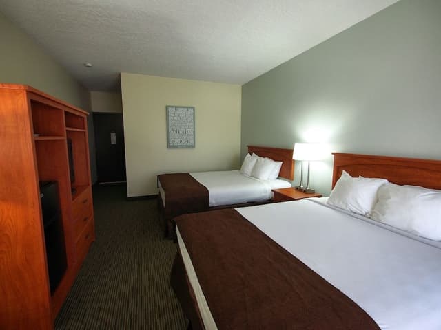 Room, 2 Queen Beds