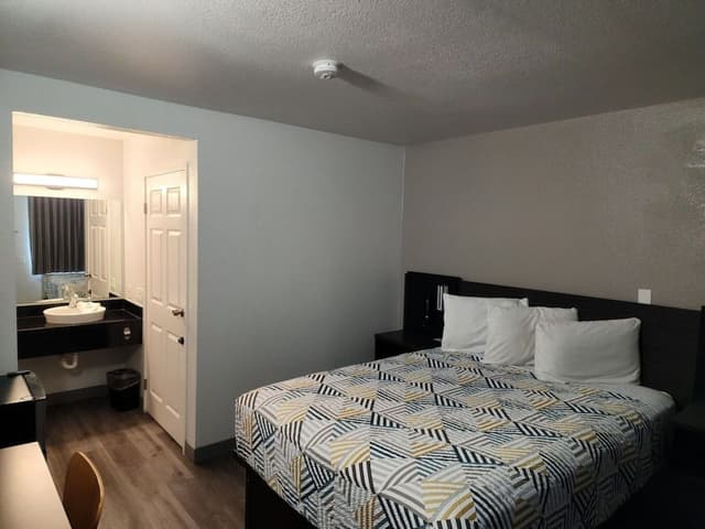 Deluxe Room, 1 Double Bed, Accessible, Non Smoking