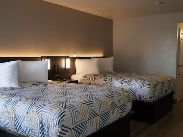 Deluxe Room, 2 Double Beds, Non Smoking, Refrigerator & Microwave