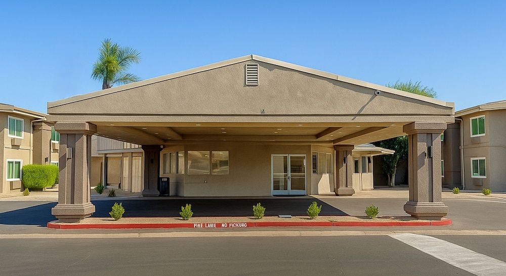 รามาดา บาย วินด์แฮม เมอร์เซด (Ramada by Wyndham Merced)1