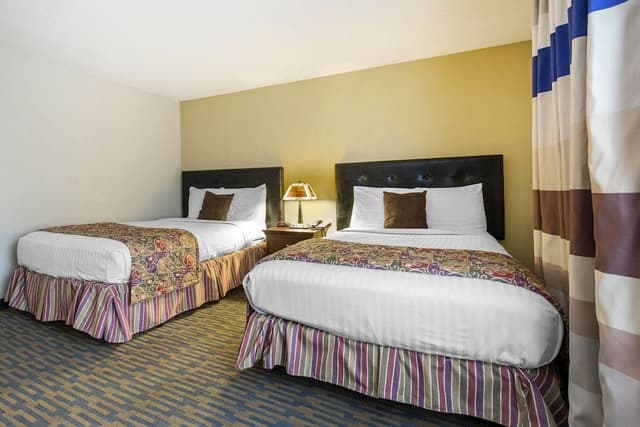 Standard Room, 2 Queen Beds