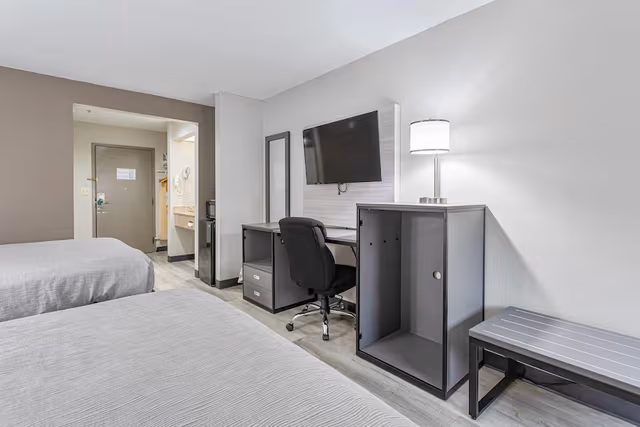 Standard Room, 2 Queen Beds, Non Smoking