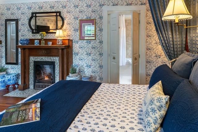 Room (Kew Garden)