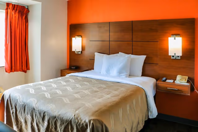 Standard Room, 1 Queen Bed, Non Smoking