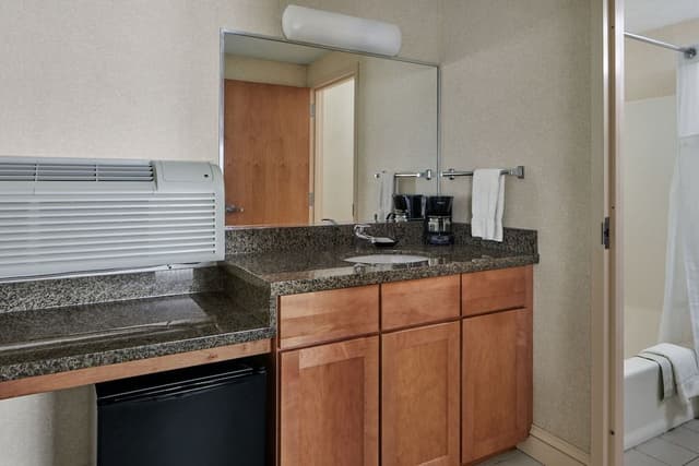 Premium Room, 1 King Bed