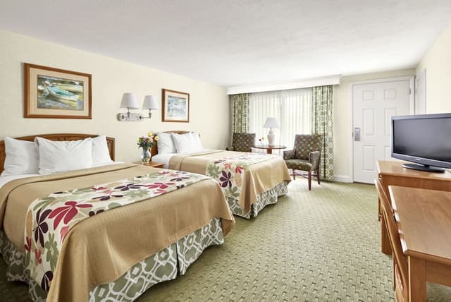Deluxe Room, 2 Double Beds