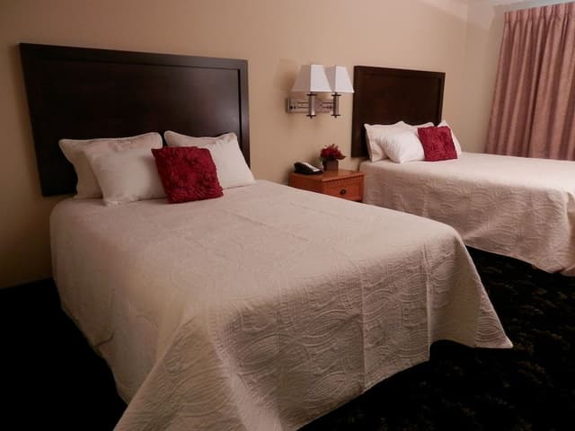 Standard Double Room, 2 Queen Beds