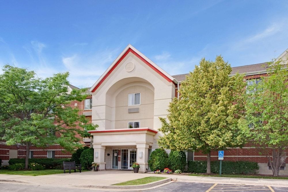 Hawthorn Suites By Wy Chicago Schaumburg1