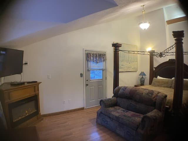 Room (Penthouse)