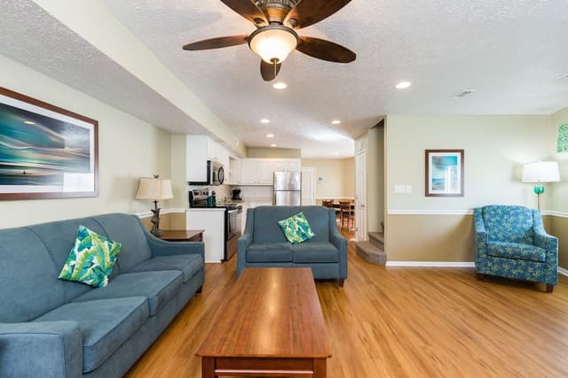 Condo, 3 Bedrooms