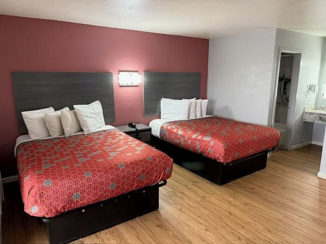 Standard Room, 2 Queen Beds