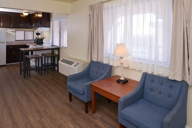 Oversized Suite