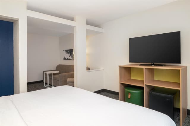 1 KING BED WITH SOFABED