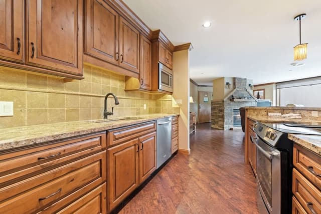 Luxury Condo, 2 Bedrooms