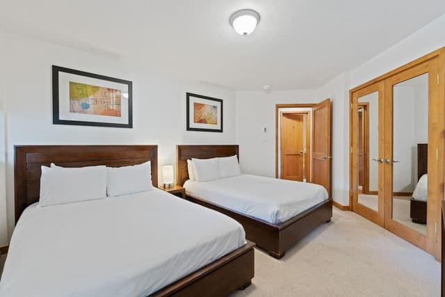 Luxury Condo, 3 Bedrooms
