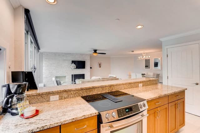Luxury Condo, 2 Bedrooms