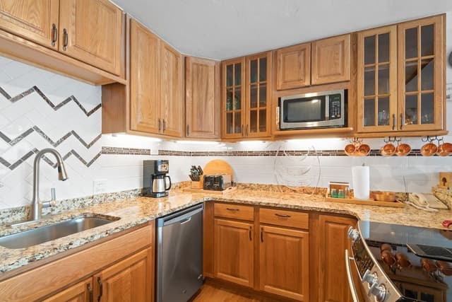 Deluxe Condo, 3 Bedrooms