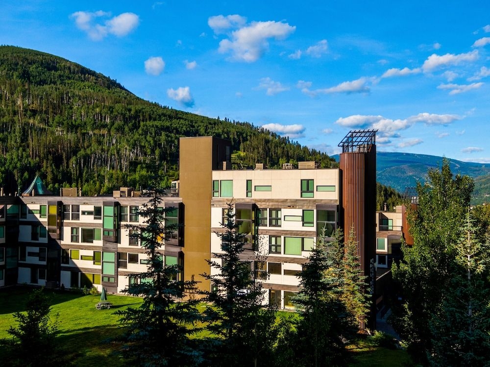 The Vail Spa Condominiums4