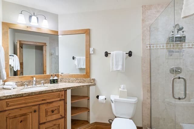 Luxury Condo, 2 Bedrooms