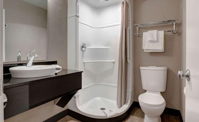 Deluxe Room, 2 Double Beds, Non Smoking, Refrigerator & Microwave