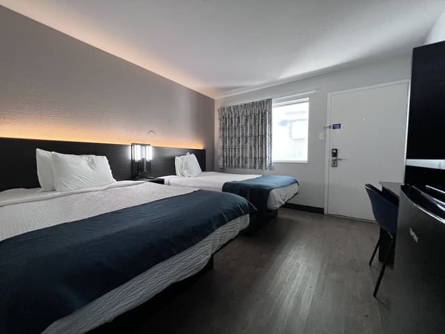 Deluxe Room, 2 Double Beds, Non Smoking, Refrigerator & Microwave