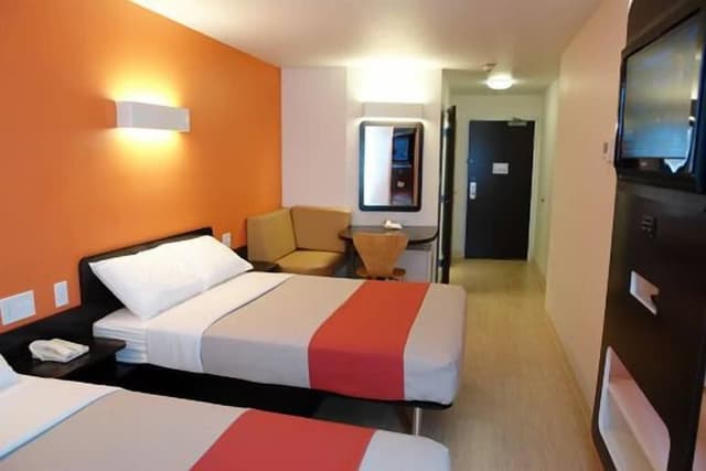 Standard Room, 2 Queen Beds, Smoking