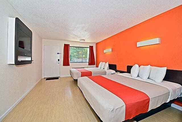 Standard Room, 2 Queen Beds, Smoking